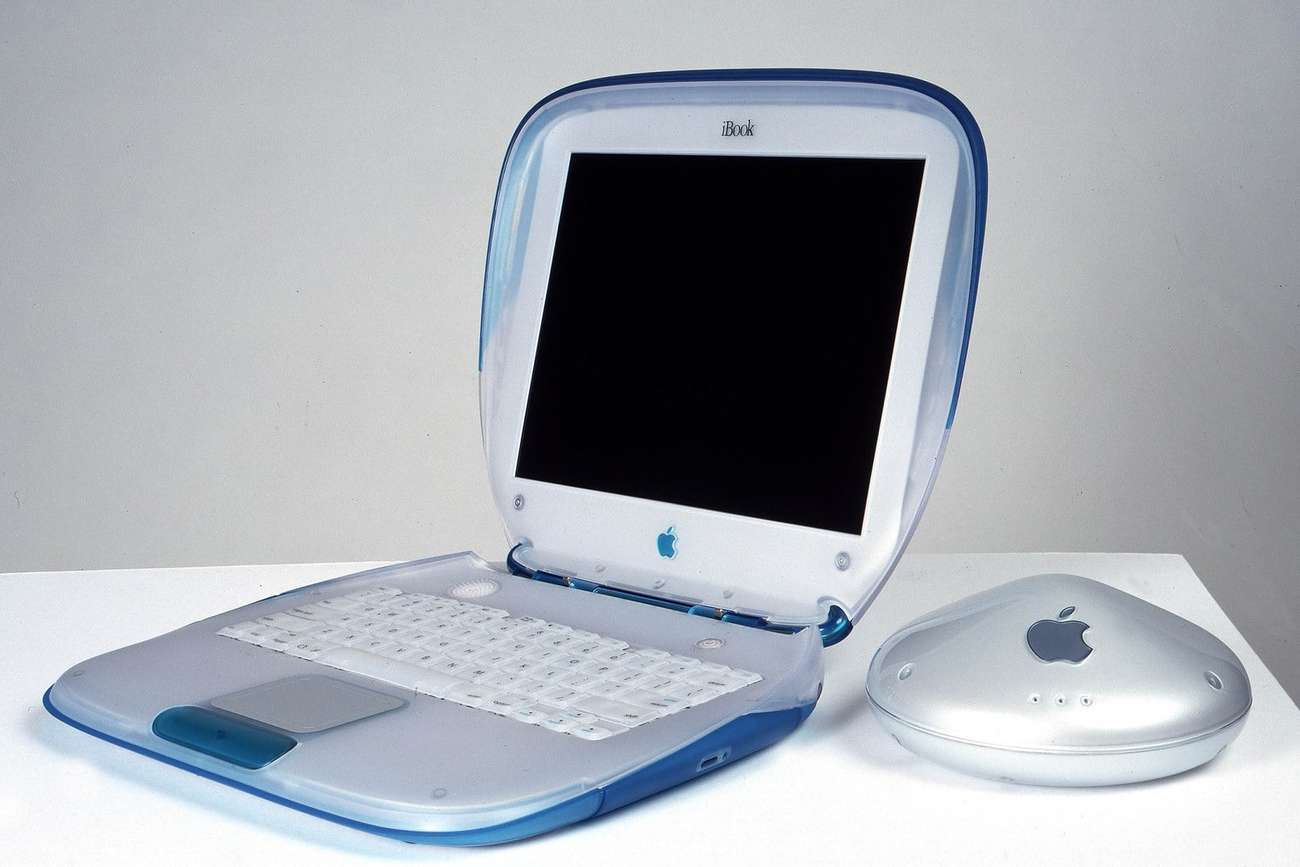 ეფლის ახალი ლეპტოპი iBook. 1999