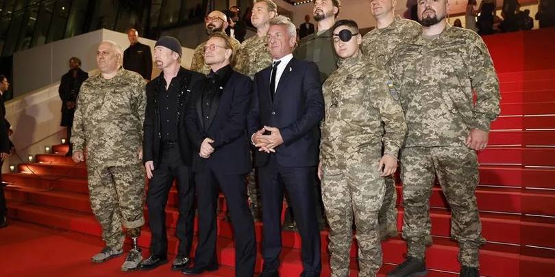 U2 და შონ პენი კანში