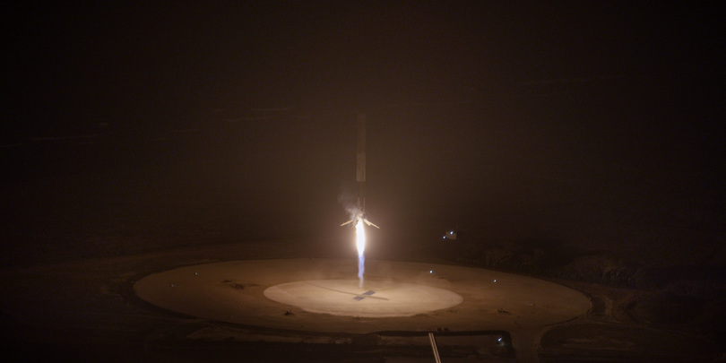 Falcon 9 პირველი დარმატებული დაჯდომა