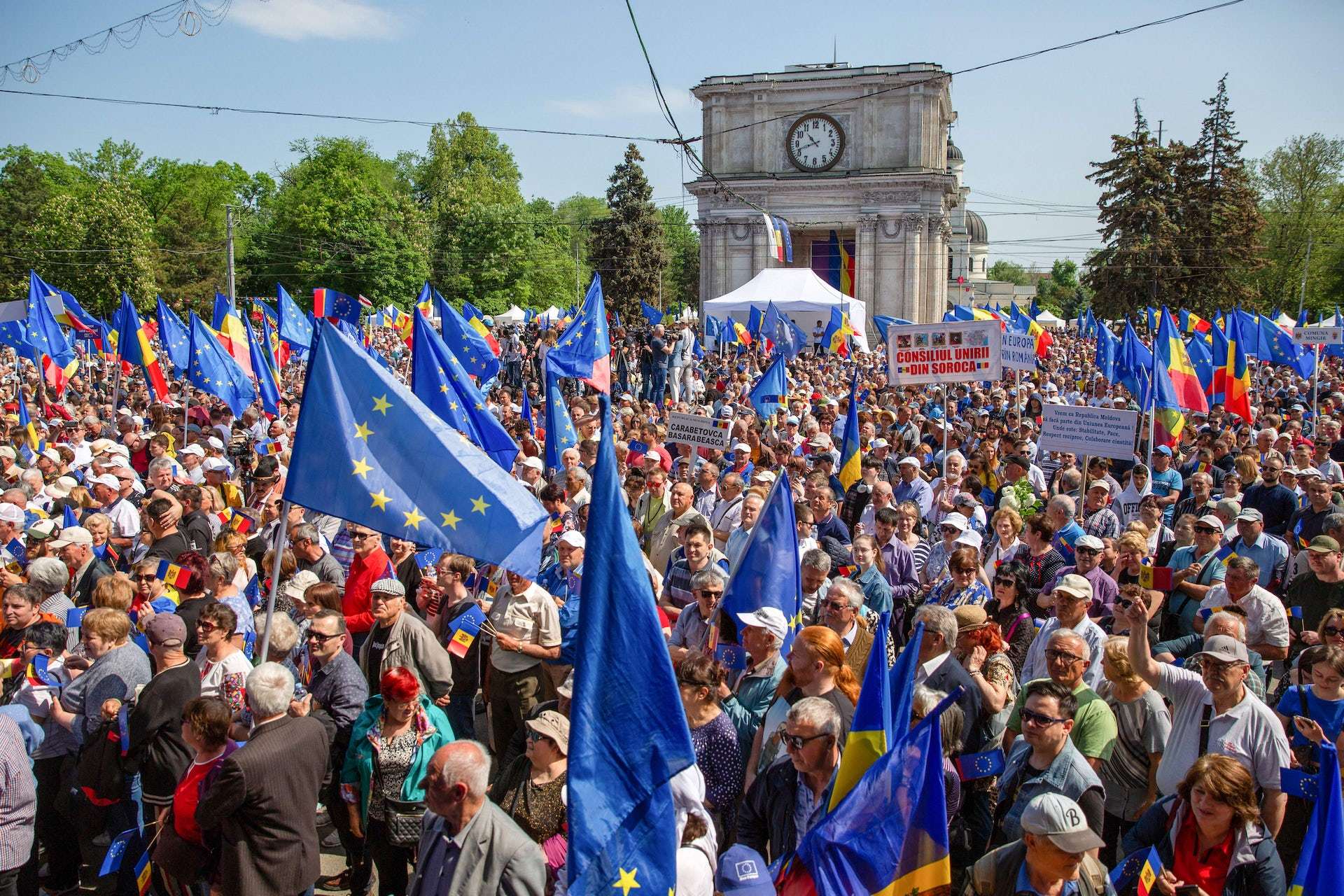 ევროკავშირში გაერთიანების მარდამჭერები. კიშინიოვი, მოლდოვის დედაქალაქი, 2023 წლის 21 მაისი.