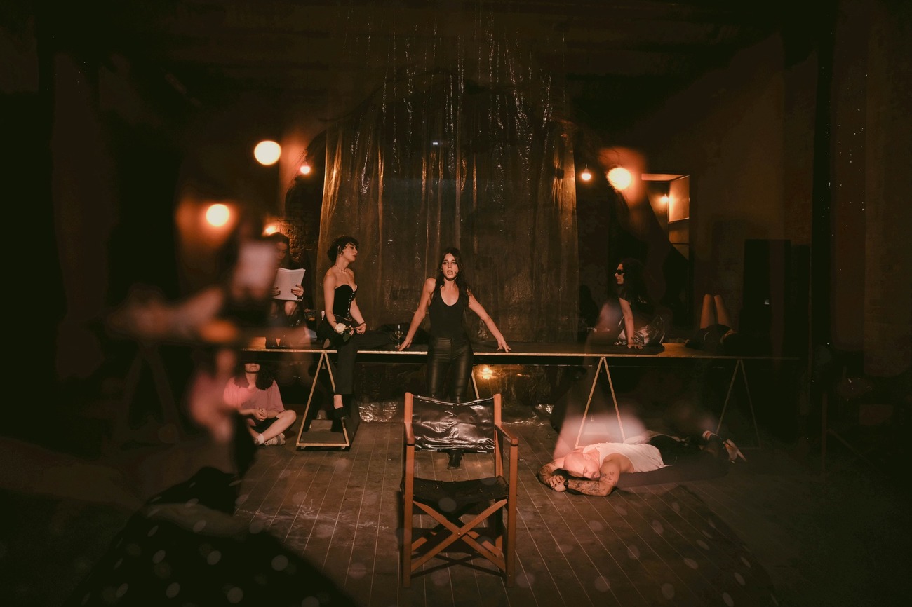 ბერსერკებთან: შინ — ღია ლაბორატორია